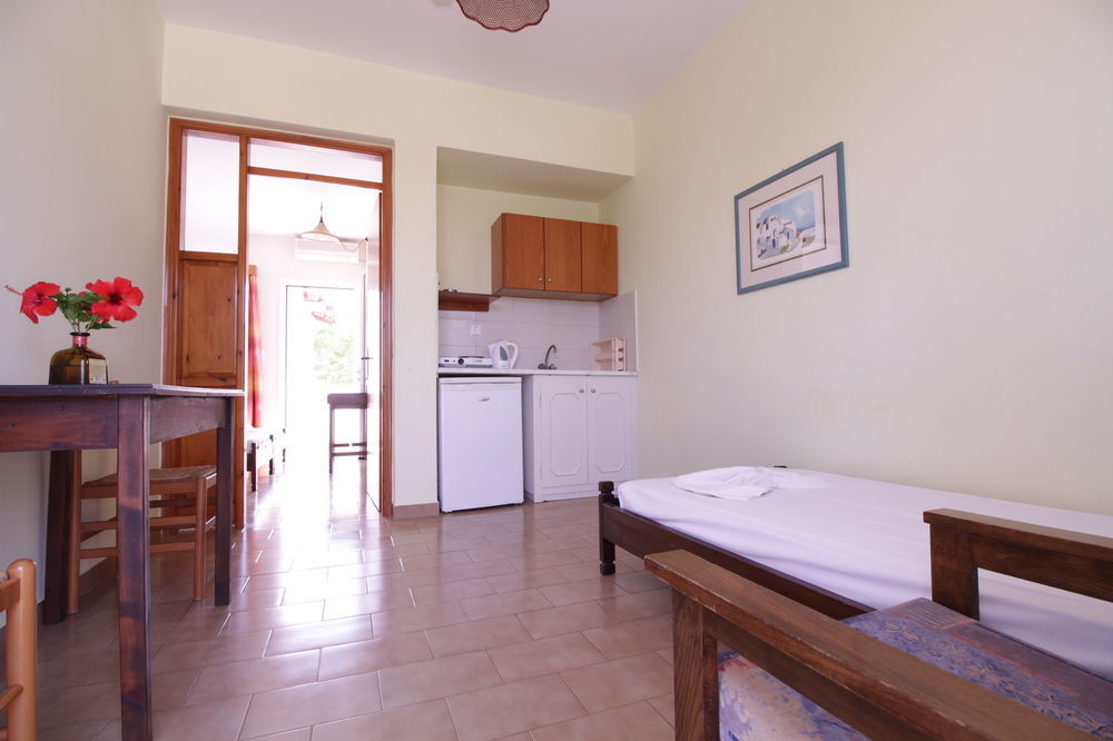 Ampavris Family Apartments Kos Exteriör bild
